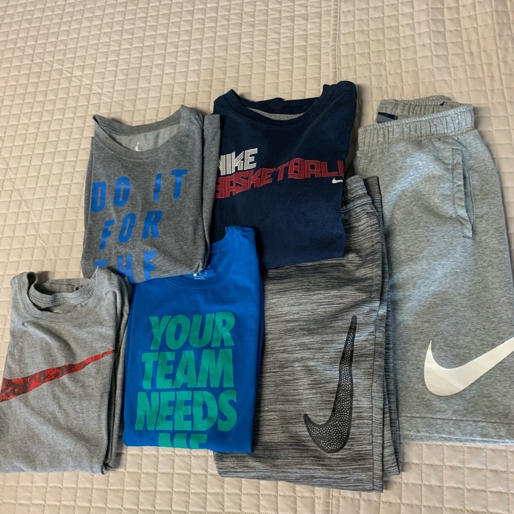 PRICE IS FOR ALL.....Lot of boys Nike clothing!!!
